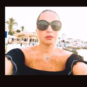 Meet your Posher, Nisrine